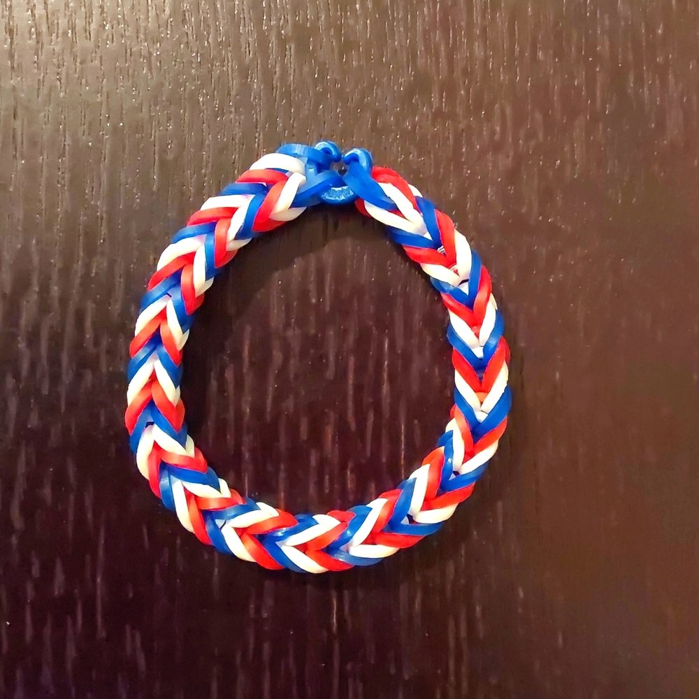 USA fishtail bracelet